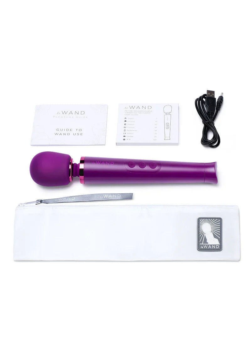 Petite Rechargeable (purple) by Le Wand - Happytoys Sexshop: online sex shop for Feeling Happy & Easy π - Discreet geleverd