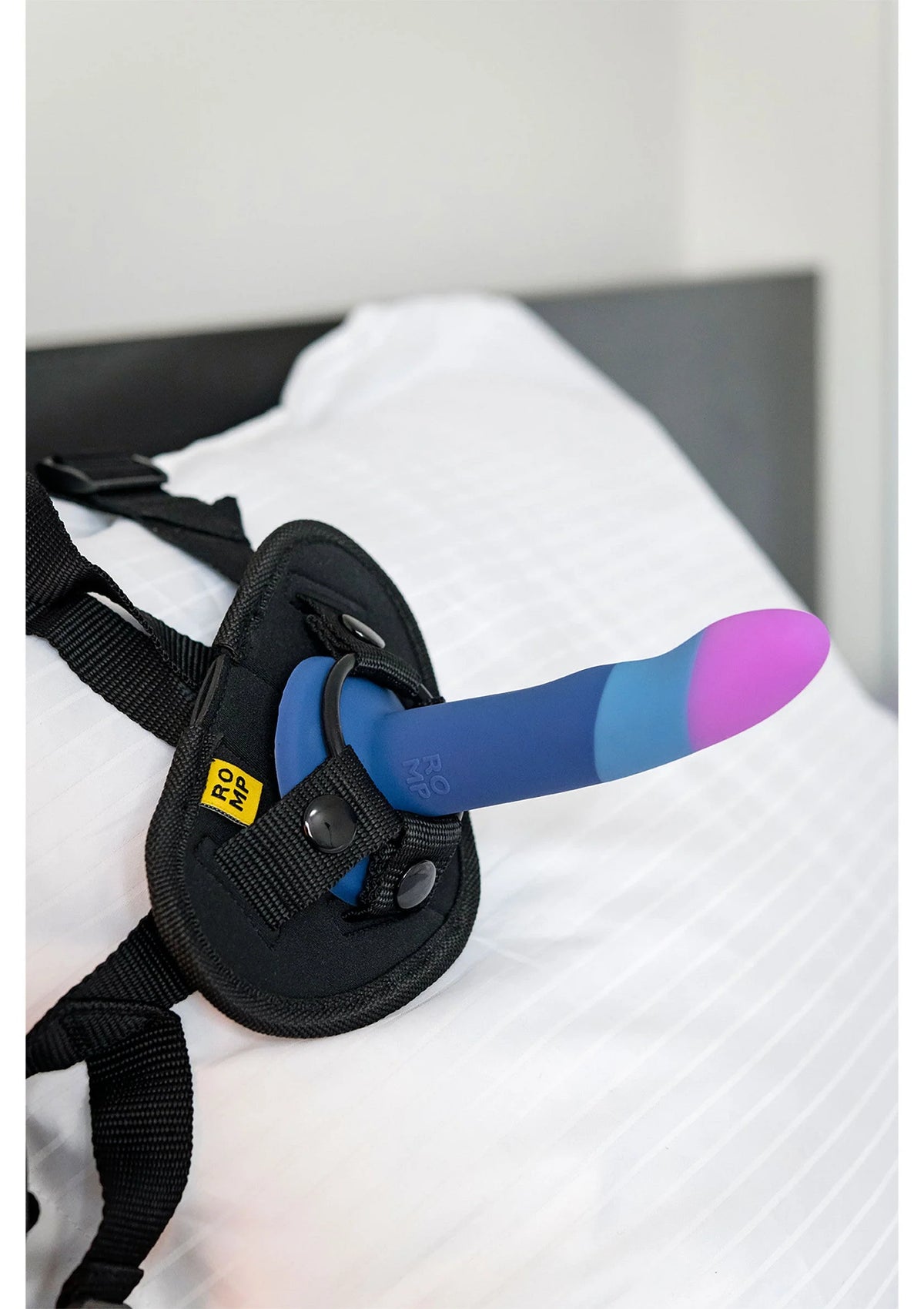 Bestel: Piccolo Pegging Kit by Romp - bij Happytoys: de erotische sex webshop | liever Happy dan Easy ⭐⭐⭐⭐⭐