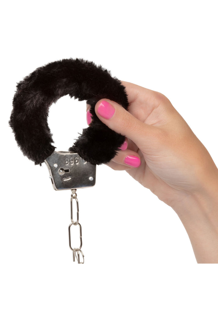 Bestel: Playful Furry Cuffs by CalExotics - bij Happytoys: de erotische sex webshop | liever Happy dan Easy ⭐⭐⭐⭐⭐