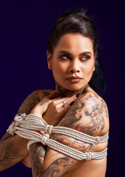 Bestel: Hemp Rope 10 Meter 7 mm by Taboom Bondage Ropes - bij Happytoys: de erotische sex webshop | liever Happy dan Easy ⭐⭐⭐⭐⭐ - Default Title - 17253 - HEMP