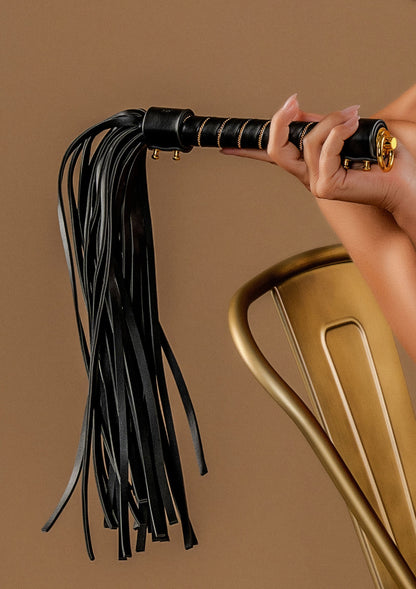 Bestel: Studded Whip by Taboom - bij Happytoys: de erotische sex webshop | liever Happy dan Easy ⭐⭐⭐⭐⭐