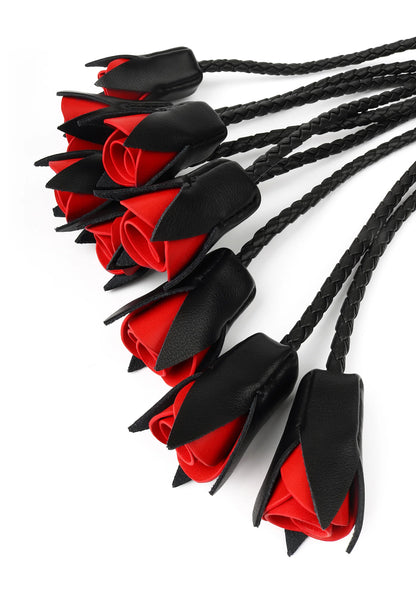 Bestel: Masters Real Leather Roses Whip by Hidden Desire - bij Happytoys: de erotische sex webshop | liever Happy dan Easy ⭐⭐⭐⭐⭐ - Default Title - 20006 - BLACK