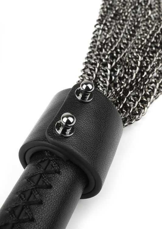 Bestel: Genuine Leather Chain Whip by Hidden Desire Master - bij Happytoys: de erotische sex webshop | liever Happy dan Easy ⭐⭐⭐⭐⭐