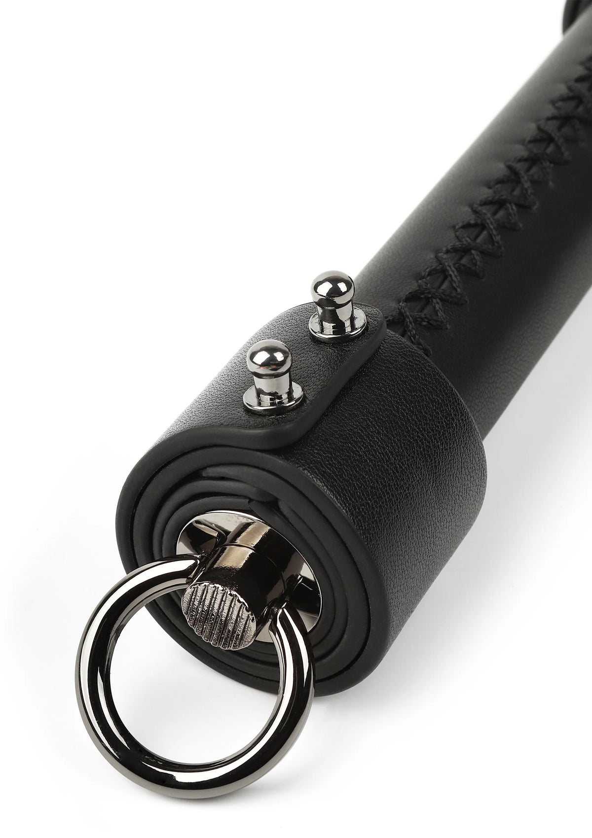 Bestel: Genuine Leather Knot Flogger by Hidden Desire - bij Happytoys: de erotische sex webshop | liever Happy dan Easy ⭐⭐⭐⭐⭐