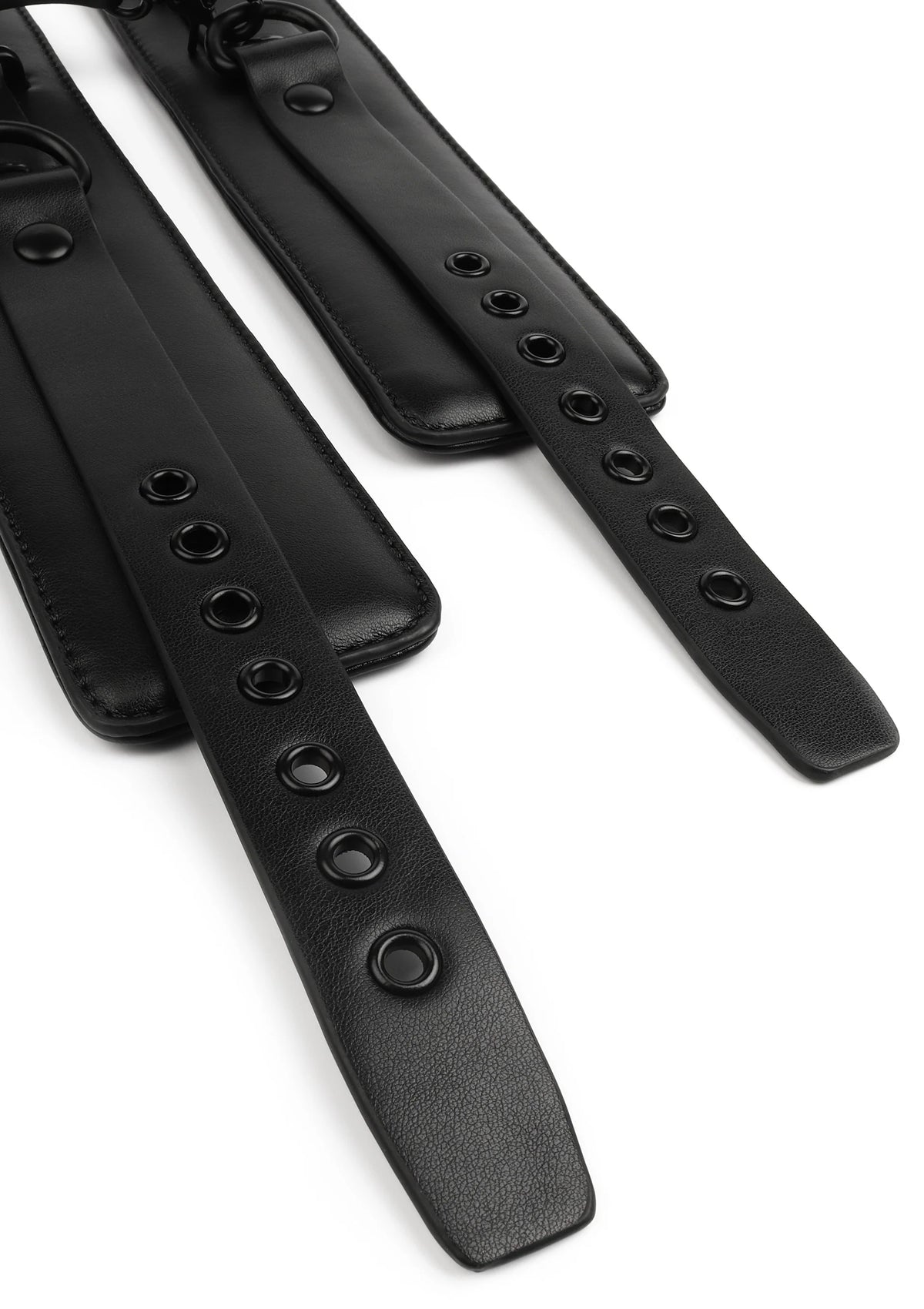 Bestel: Precision Wrist Cuffs by Vantage 8 Avanza - bij Happytoys: de erotische sex webshop | liever Happy dan Easy ⭐⭐⭐⭐⭐