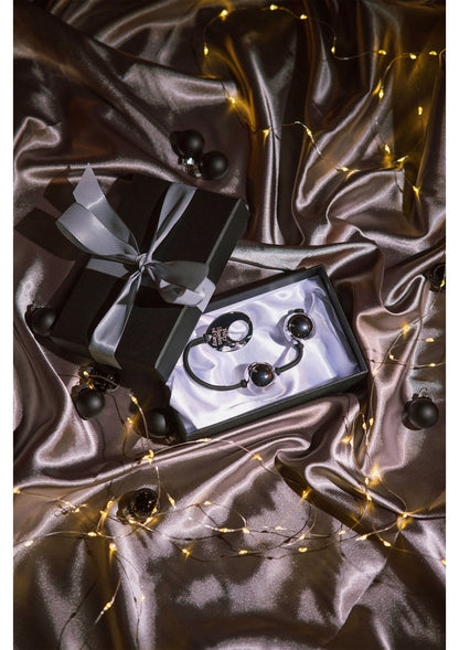 Bestel: Inner Goddess Silver Pleasure Balls 331g by Fifty Shades of Grey - bij Happytoys: de erotische sex webshop | liever Happy dan Easy ⭐⭐⭐⭐⭐