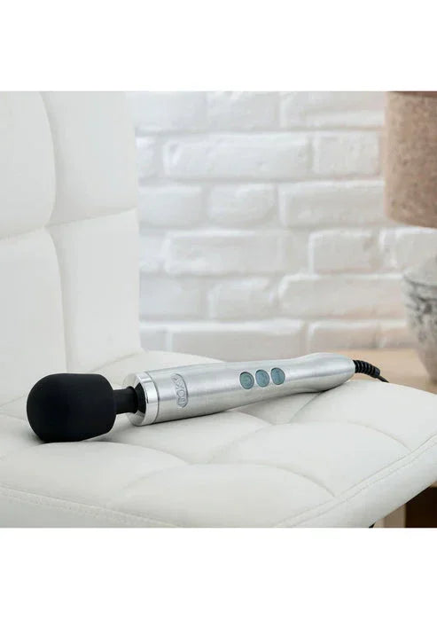 Die Cast Metal Wand Massage @ Doxy - Happytoys Sexshop: online sex shop for Feeling Happy & Easy 😊 - Discreet geleverd