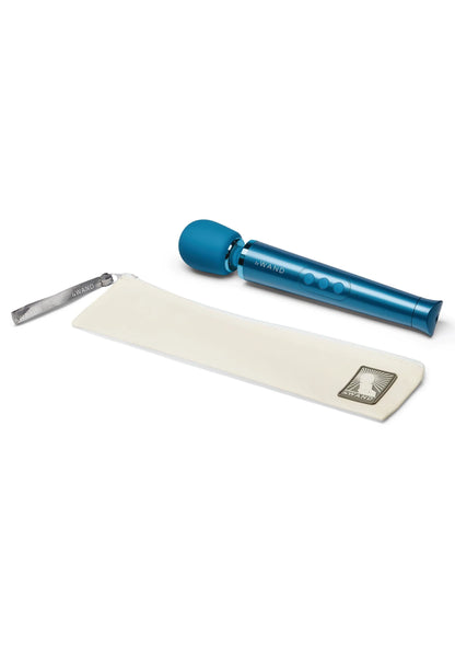 Bestel: Petite Rechargeable Wand Vibrator by Le Wand - bij Happytoys: de erotische sex webshop | liever Happy dan Easy ⭐⭐⭐⭐⭐