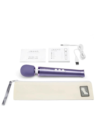 Bestel: Petite Rechargeable Wand Vibrator by Le Wand - bij Happytoys: de erotische sex webshop | liever Happy dan Easy ⭐⭐⭐⭐⭐