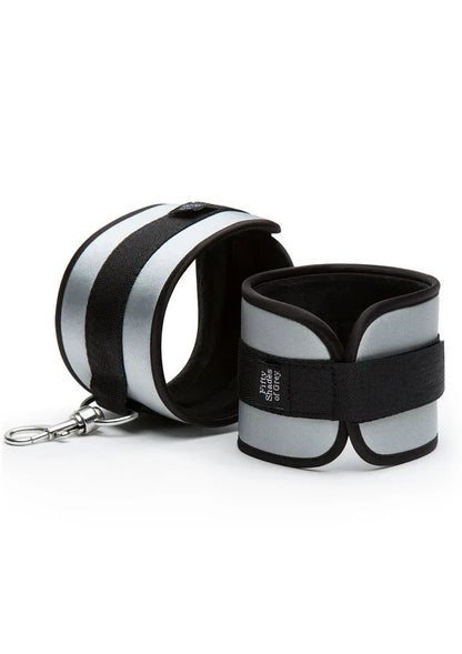 FiftyShadesofGreyHardLimitsBedRestraintKit3 @ Happytoys Sexshop: online sex shop for Feeling Happy & Easy 😊 the erotic store owned by a woman