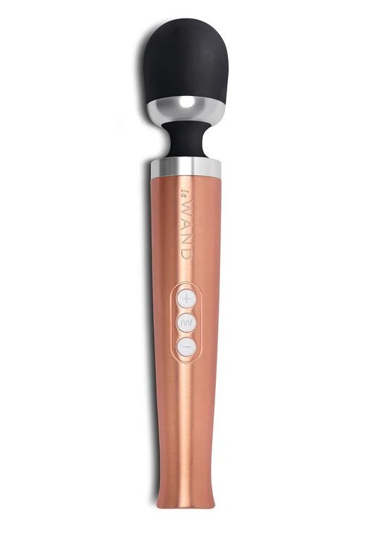 Die Cast Rechargeable Vibrating Massager (rose gold) by Le Wand - Happytoys Sexshop: online sex shop for Feeling Happy & Easy 😊 - Discreet geleverd