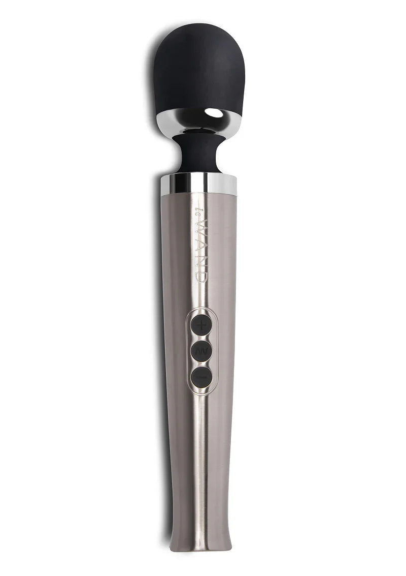 Die Cast Rechargeable Vibrating Massager (silver) by Le Wand - Happytoys Sexshop: online sex shop for Feeling Happy & Easy 😊 - Discreet geleverd