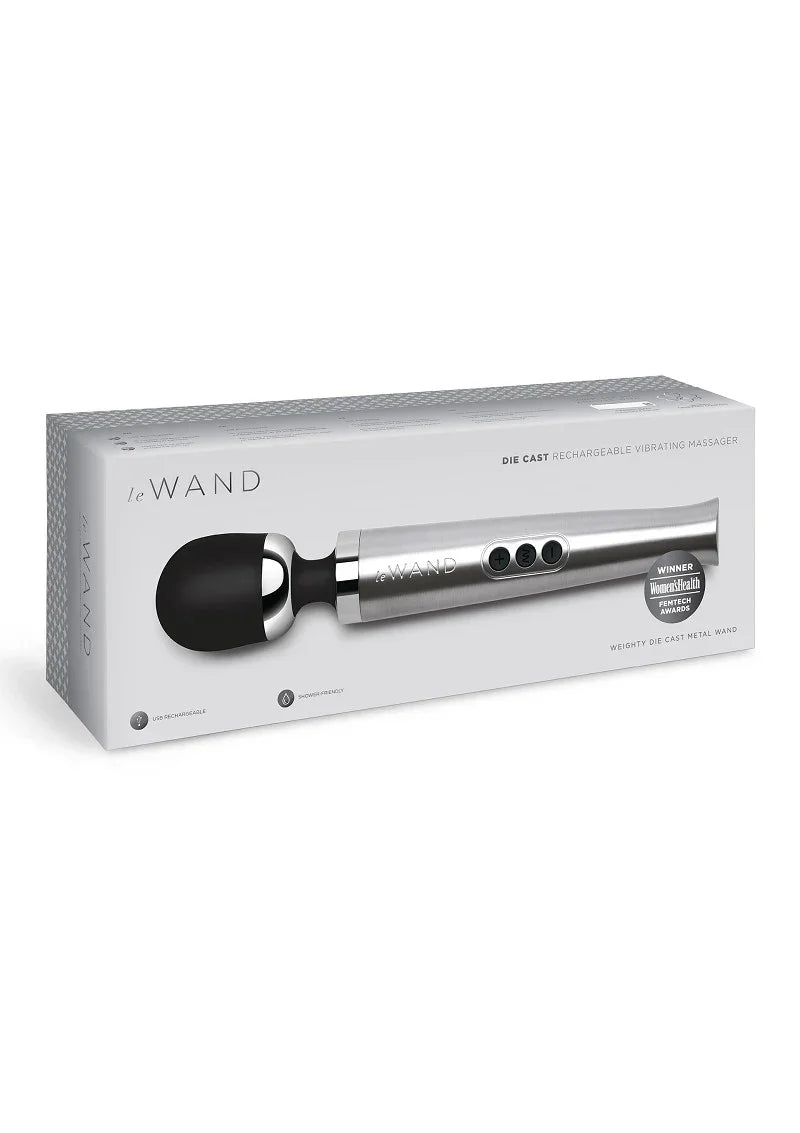 Die Cast Rechargeable Vibrating Massager (silver) by Le Wand - Happytoys Sexshop: online sex shop for Feeling Happy & Easy 😊 - Discreet geleverd