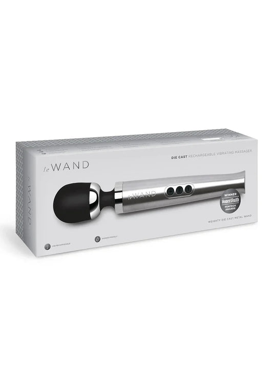 Die Cast Rechargeable Vibrating Massager (silver) by Le Wand - Happytoys Sexshop: online sex shop for Feeling Happy & Easy 😊 - Discreet geleverd