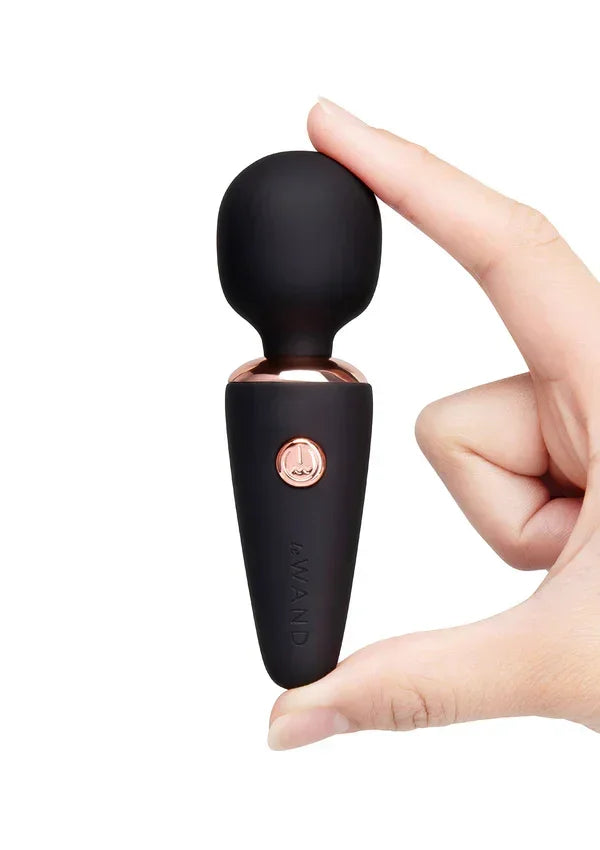 Bestel: Le Wand Mini Micro Wand by LeWand - bij Happytoys: de erotische sex webshop | liever Happy dan Easy ⭐⭐⭐⭐⭐