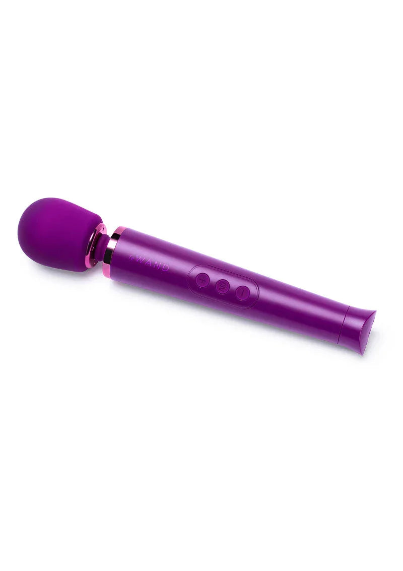 Petite Rechargeable (purple) by Le Wand - Happytoys Sexshop: online sex shop for Feeling Happy & Easy 😊 - Discreet geleverd