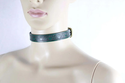 Day Collar Elegant Leather Choker for Submissive - Happytoys Sexshop: online sex shop for Feeling Happy & Easy 😊 - Discreet geleverd
